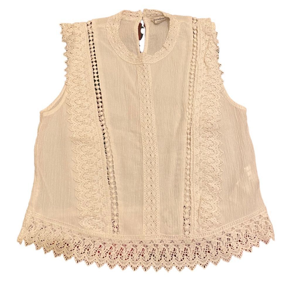 Stradivarius White Crop Top . Size S . Very Good Condition